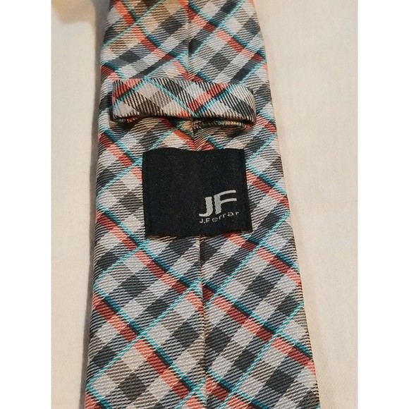 JF J. Ferrar Men's Necktie 100% Polyester Gray/Blue/Red Plaid Tie - Picture 3 of 5